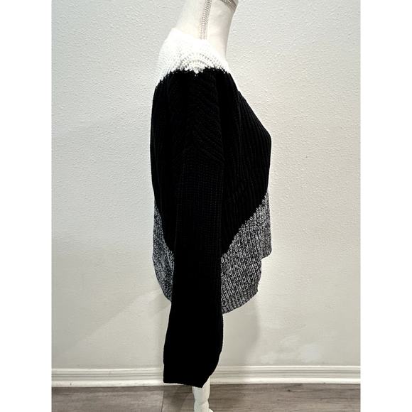 BCX Juniors Black Colorblocked Crewneck Sweater Size L | Trendy Women's Top B21 - Picture 6 of 8